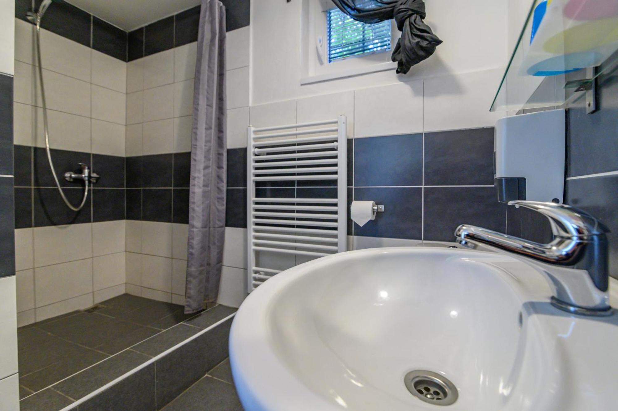 Hostal Seven