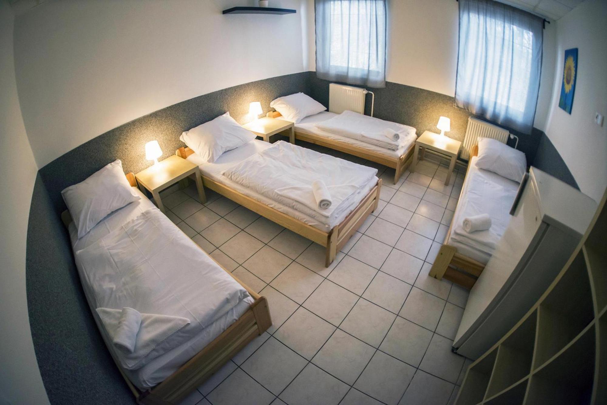 Seven Hostal *