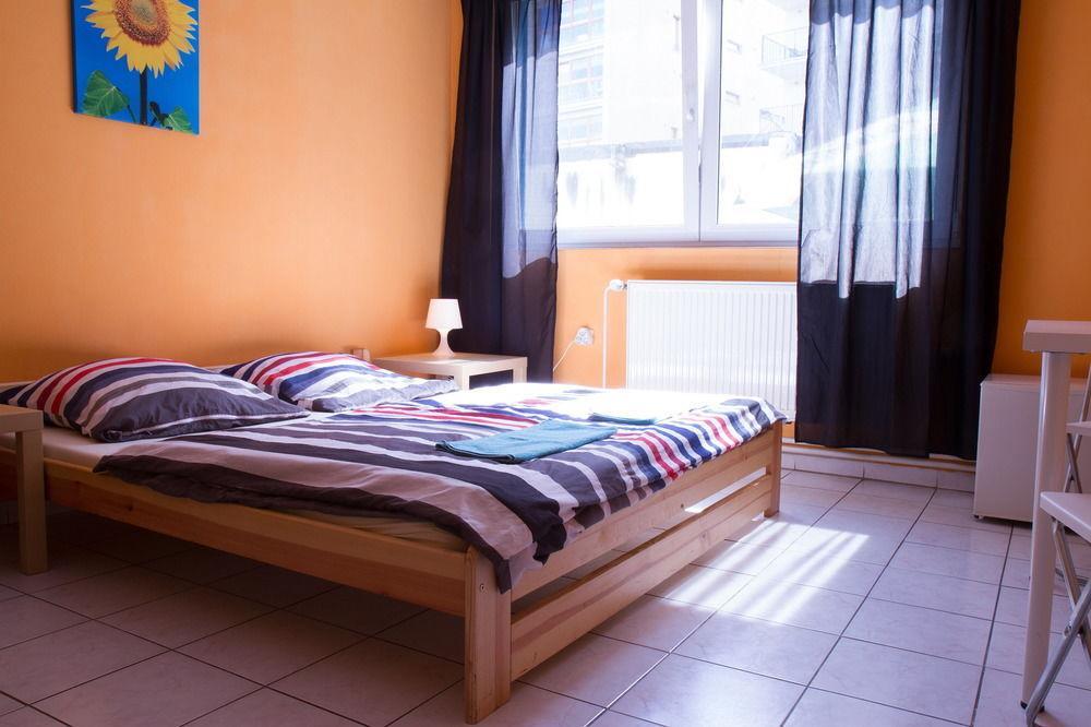 Seven Hostal