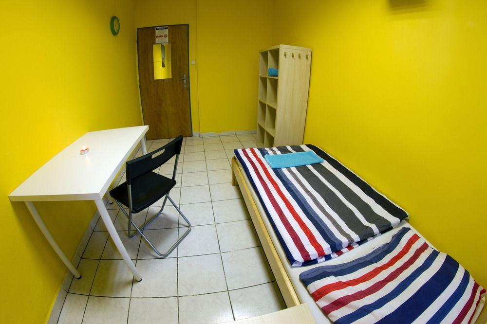 Seven Hostal *