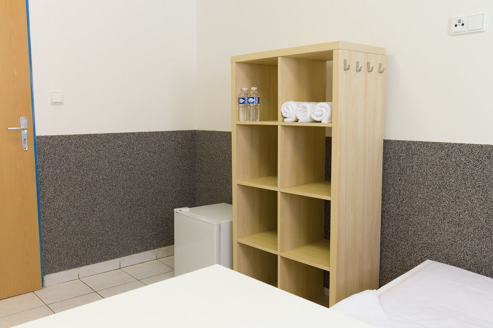 Seven Hostal *